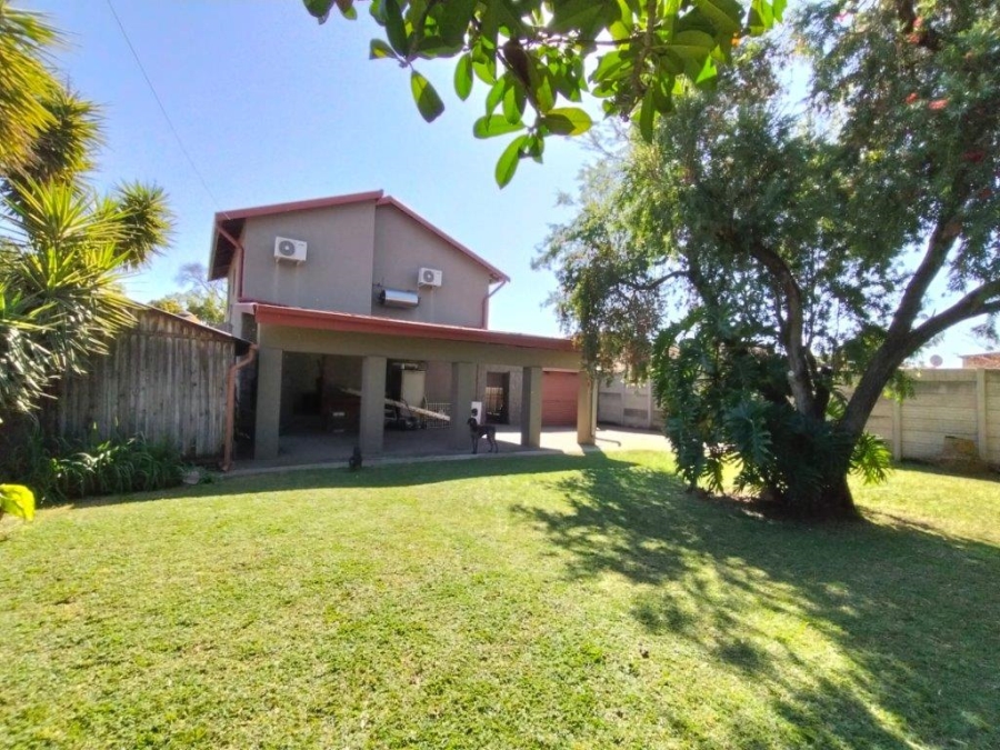 4 Bedroom Property for Sale in Oos Einde North West